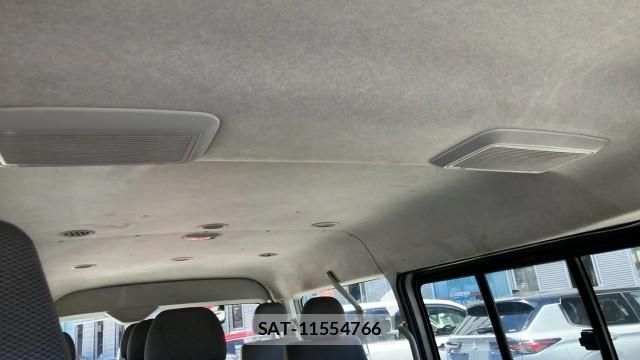 Toyota HIACE WAGON 2008-07 8281626-15