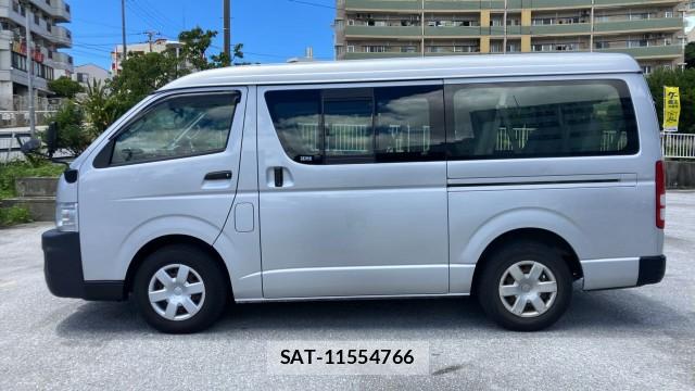 Toyota HIACE WAGON 2008-07 8281626-3