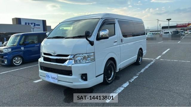 Toyota HIACE WAGON 2023-09 8282039-0