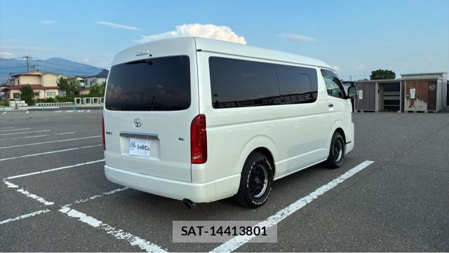 Toyota HIACE WAGON 2023-09 8282039-13