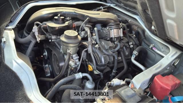 Toyota HIACE WAGON 2023-09 8282039-7