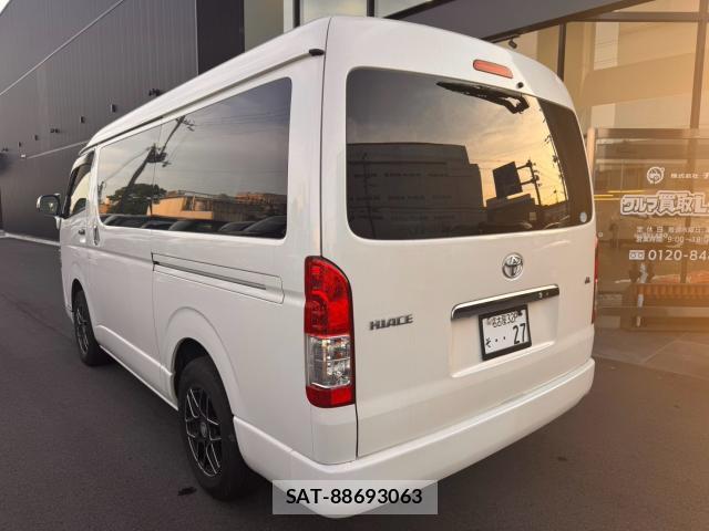 Toyota HIACE WAGON 2015-11 8282766-19