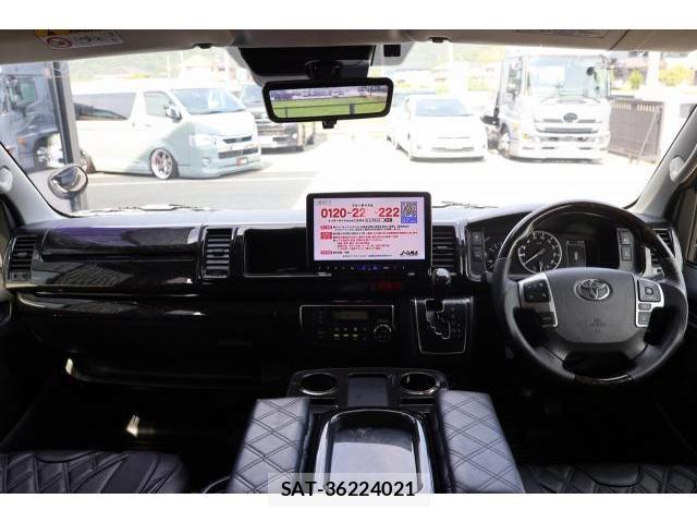 Toyota HIACE WAGON 2023-10 8283362-2