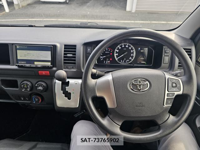 Toyota HIACE WAGON 2021-06 8283692-4