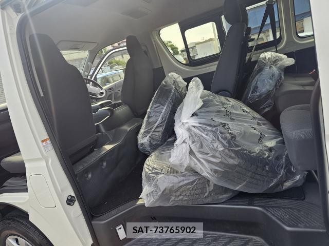 Toyota HIACE WAGON 2021-06 8283692-7