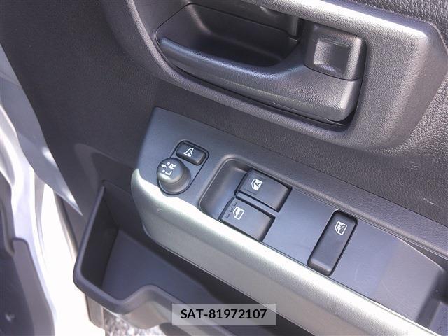 Daihatsu HIJET CARGO 2024-11 8281221-19