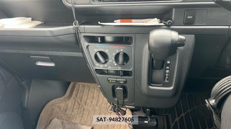 Daihatsu HIJET CARGO 2018-09 8281731-14