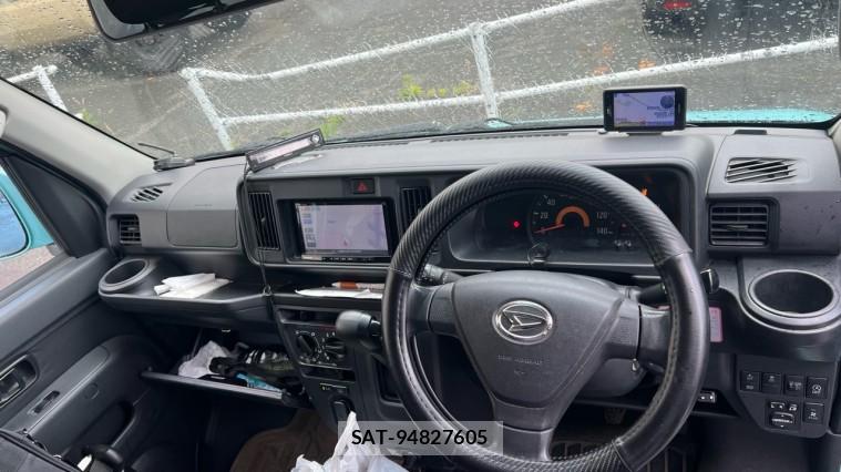 Daihatsu HIJET CARGO 2018-09 8281731-2