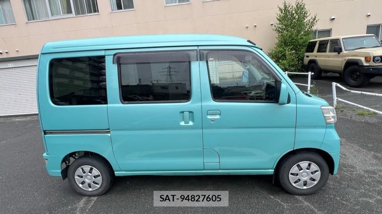 Daihatsu HIJET CARGO 2018-09 8281731-3