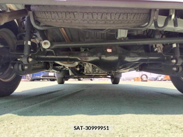 Daihatsu HIJET CARGO 2022-07 8283735-8