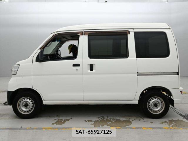 Daihatsu HIJET CARGO 2018-08 8283850-10