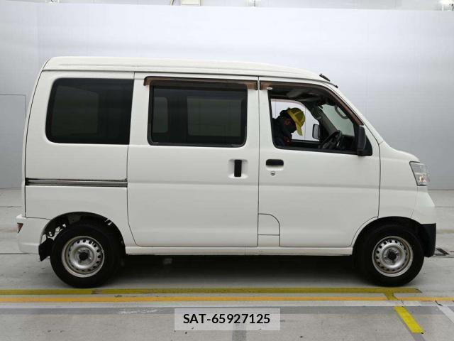 Daihatsu HIJET CARGO 2018-08 8283850-11