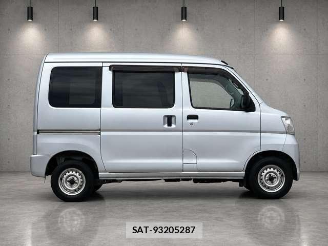 Daihatsu HIJET CARGO 2015-05 8284198-1