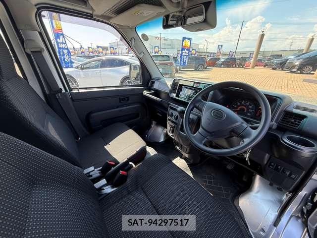 Daihatsu HIJET CARGO 2020-07 8284520-5