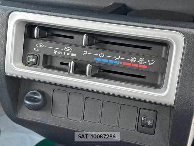 Daihatsu HIJET TRUCK 2019-03 8277762-4