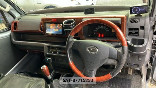 Daihatsu HIJET TRUCK 2018-08 8281697-2