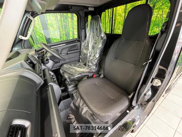 Daihatsu HIJET TRUCK 2025-10 8283651-8