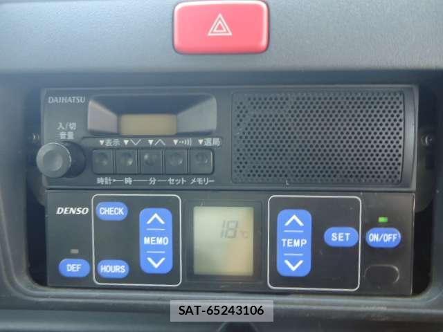 Daihatsu HIJET TRUCK 2017-02 8285492-16