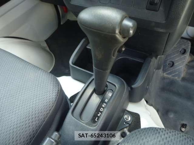 Daihatsu HIJET TRUCK 2017-02 8285492-17