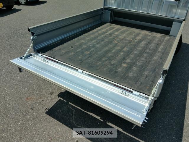 Daihatsu HIJET TRUCK 2021-02 8285580-18