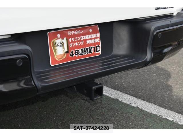 Toyota HILUX 2023-08 8285087-12