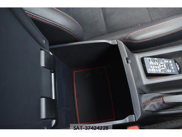 Toyota HILUX 2023-08 8285087-13