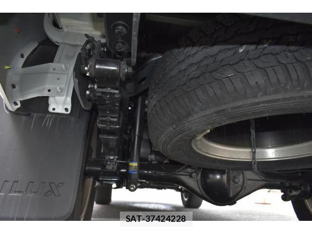 Toyota HILUX 2023-08 8285087-14