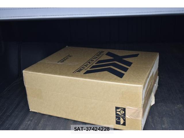 Toyota HILUX 2023-08 8285087-15