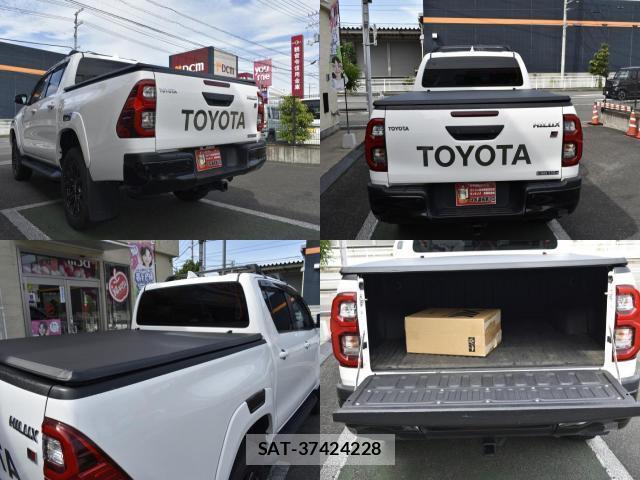 Toyota HILUX 2023-08 8285087-4