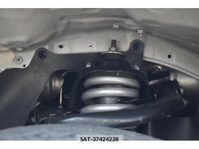Toyota HILUX 2023-08 8285087-9