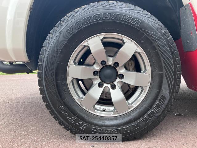 Toyota HILUX SURF 2006-03 8283409-12