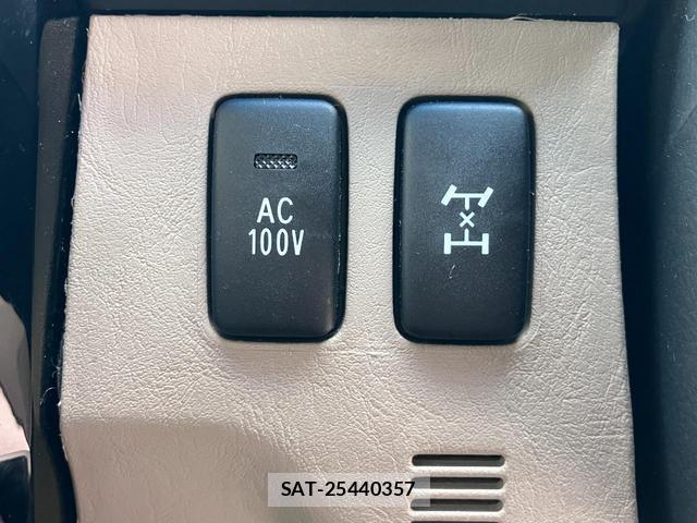 Toyota HILUX SURF 2006-03 8283409-16
