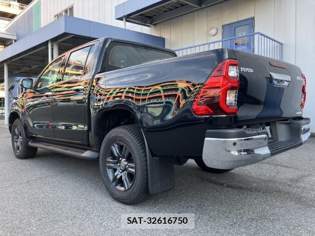 Toyota HILUX 2023-02 8276878-2