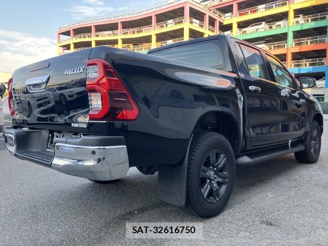 Toyota HILUX 2023-02 8276878-3