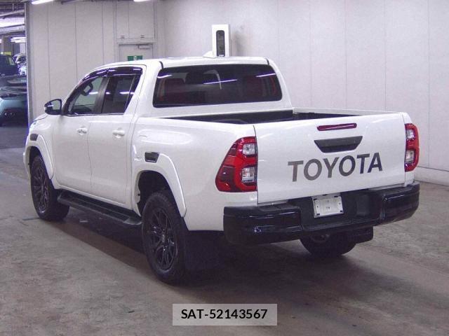 Toyota HILUX 2022-04 8277444-1