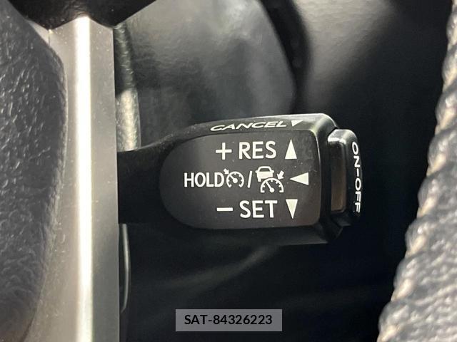 Toyota HILUX 2021-03 8278005-4