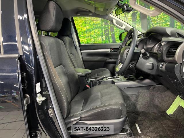Toyota HILUX 2021-03 8278005-7