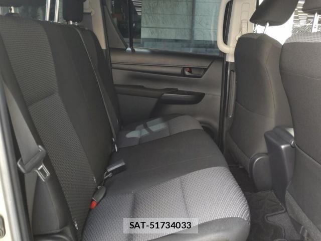 Toyota HILUX 2021-05 8278876-3