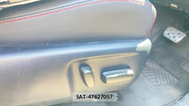 Toyota HILUX 2023-07 8279698-16