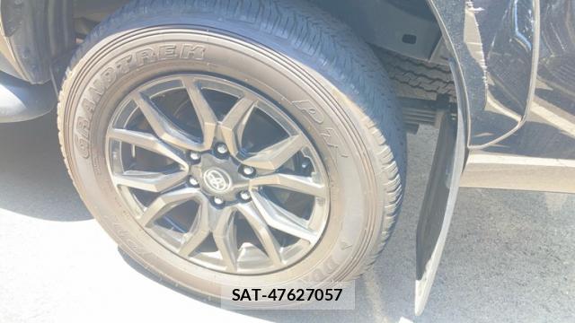 Toyota HILUX 2023-07 8279698-2