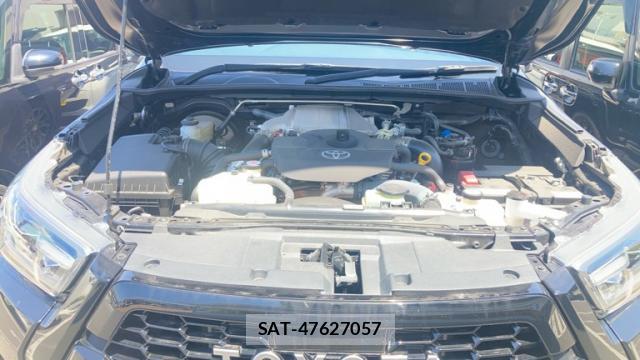 Toyota HILUX 2023-07 8279698-6