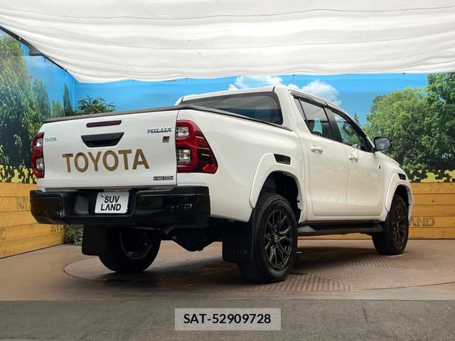 Toyota HILUX 2023-09 8279788-15