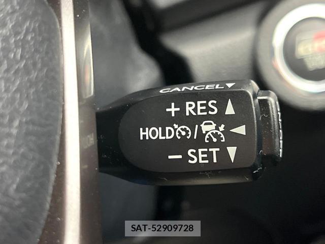 Toyota HILUX 2023-09 8279788-6