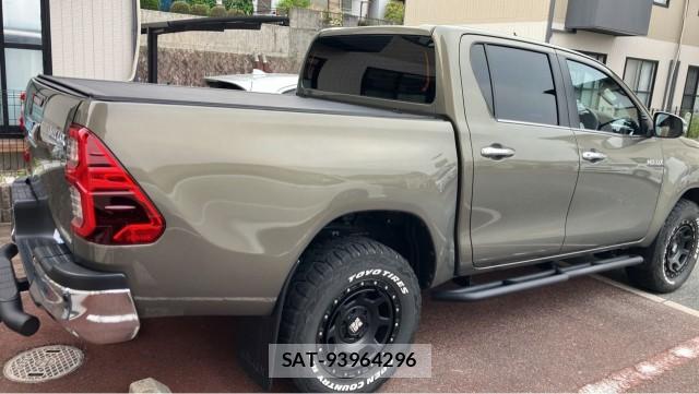 Toyota HILUX 2022-11 8281529-12