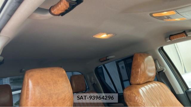 Toyota HILUX 2022-11 8281529-15