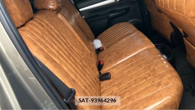 Toyota HILUX 2022-11 8281529-6