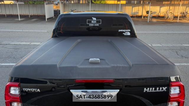 Toyota HILUX 2022-01 8282254-11