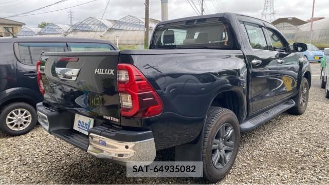 Toyota HILUX 2022-07 8282286-12