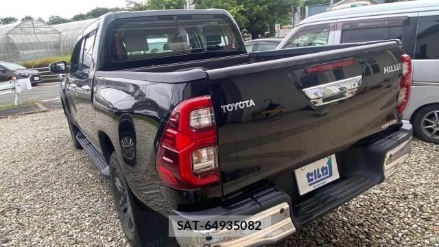 Toyota HILUX 2022-07 8282286-13