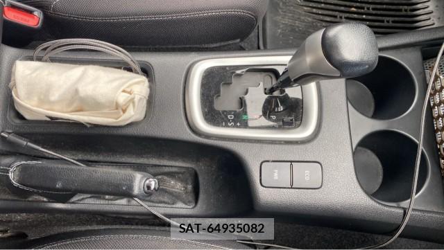 Toyota HILUX 2022-07 8282286-14